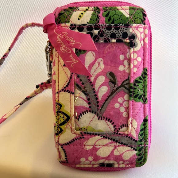 {Vera Bradley} All in One Wristlet, Priscilla Pink - Picture 3 of 9